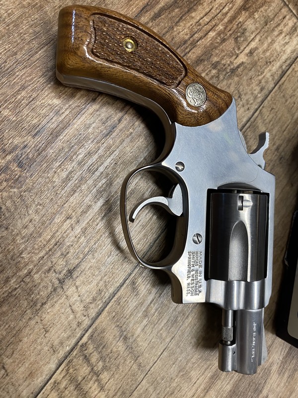 Smith & Wesson 60-3 .38 2 Zoll 5 Schuß