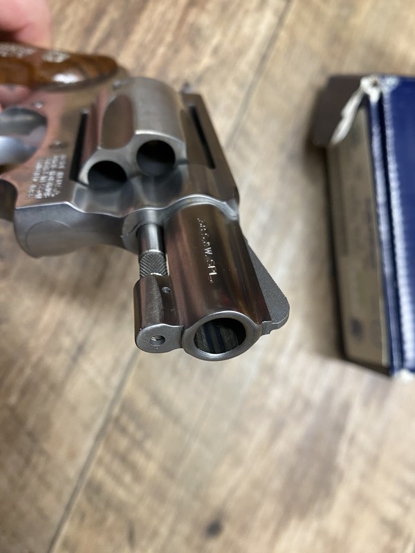 Smith & Wesson 60-3 .38 2 Zoll 5 Schuß